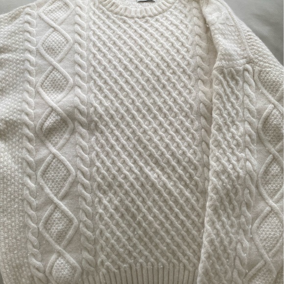Aritzia Peggy Cable Knit Sweater - Picture 4 of 5